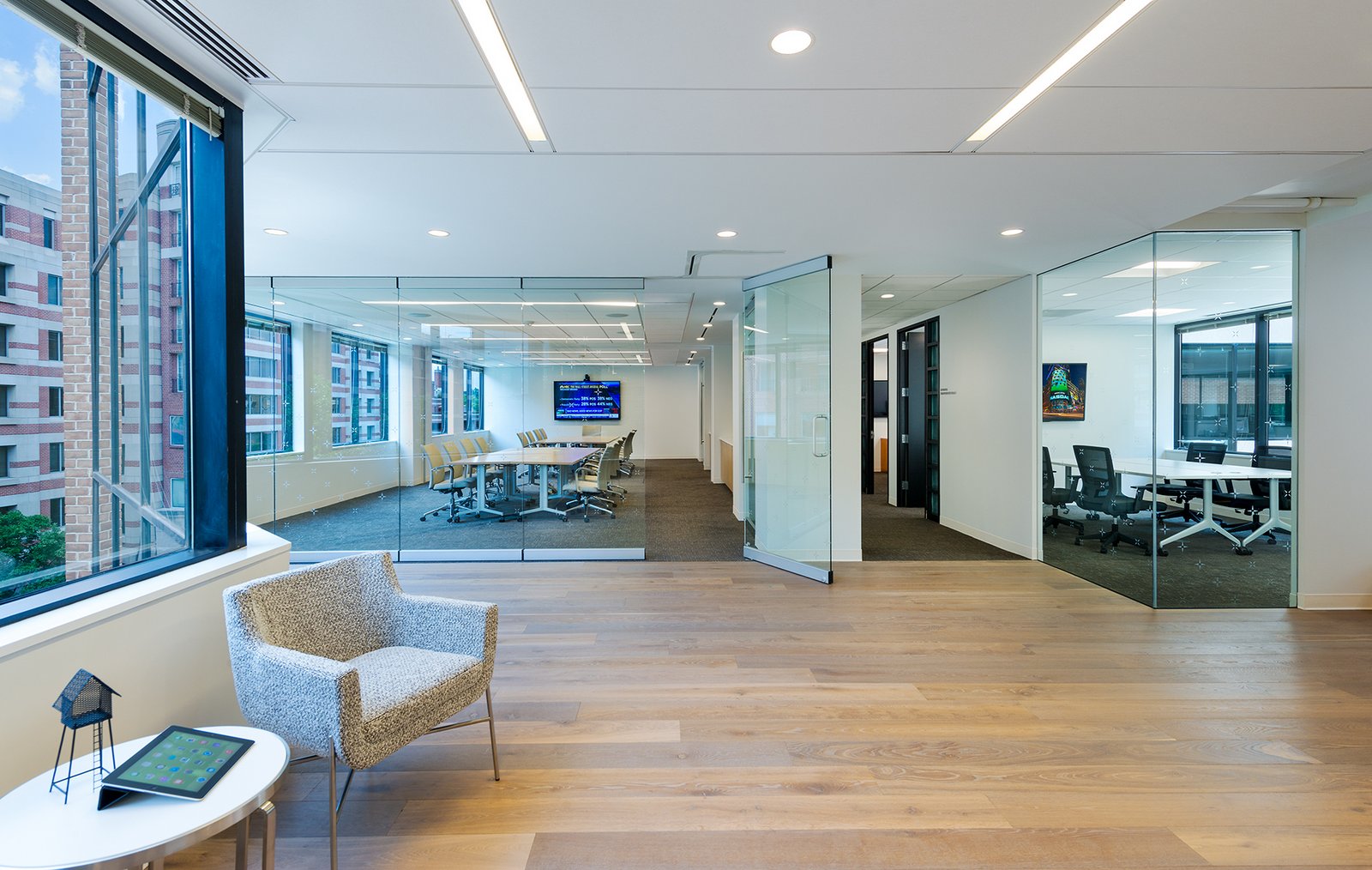 辦公樓大堂設計新風尚，安徽半山裝飾領航(圖1)