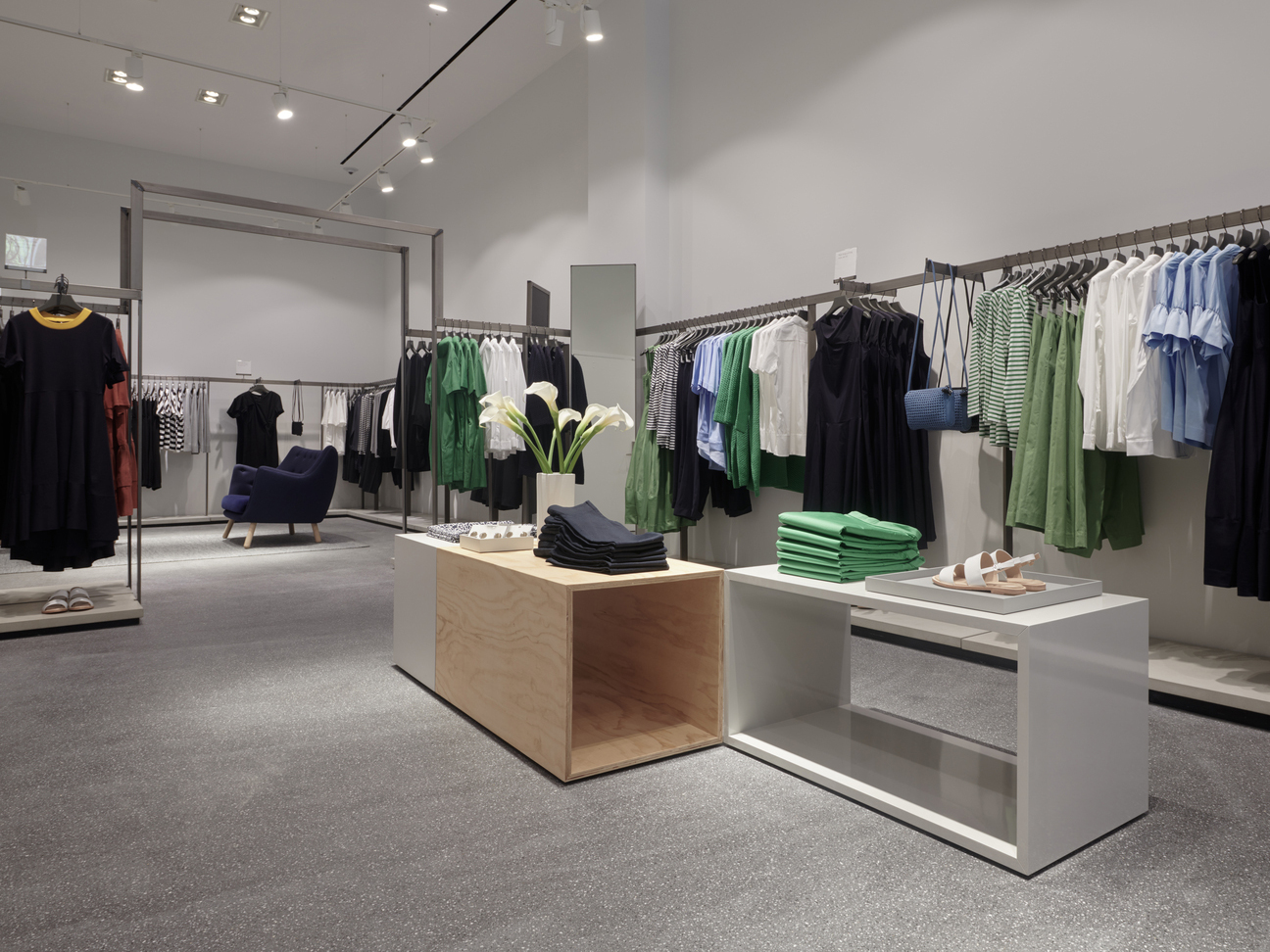 合肥300平方服裝店裝修設(shè)計(jì)項(xiàng)目(圖4) (12) 副本.jpg